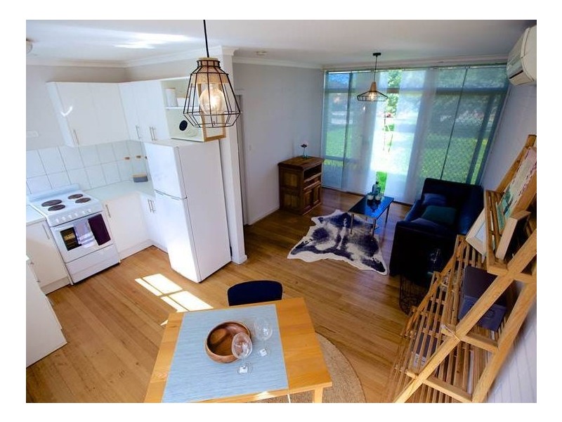 1/40 Chifley Avenue, Altona VIC 3018