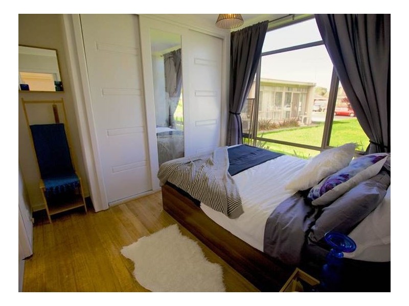 1/40 Chifley Avenue, Altona VIC 3018