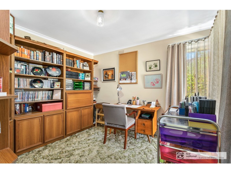 10 Shirley Street, Altona Meadows VIC 3028