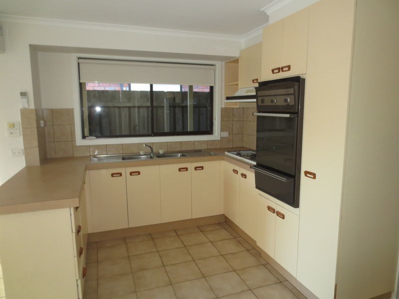 1/80 Civic Parade, Altona VIC 3018