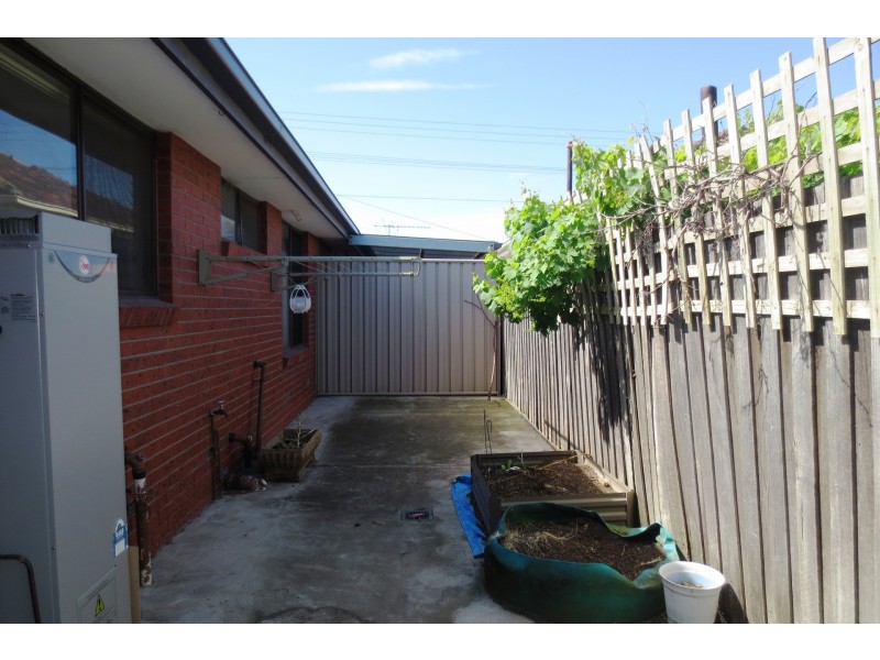2/61 Marion Street, Altona North VIC 3025