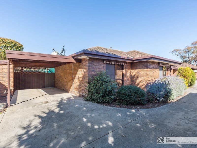 2/31 Linnet Street, Altona VIC 3018