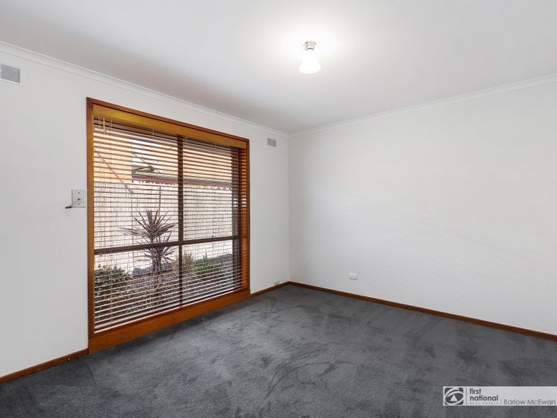 2/31 Linnet Street, Altona VIC 3018