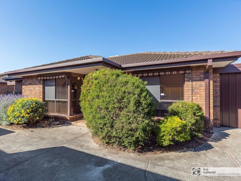 2/31 Linnet Street, Altona VIC 3018