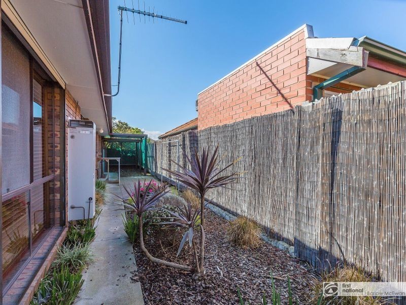 2/31 Linnet Street, Altona VIC 3018