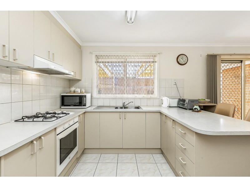 1 Kitson Court, Altona Meadows VIC 3028