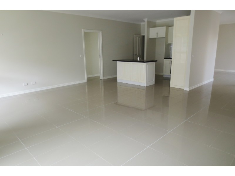 8 Lunn Court, Altona Meadows VIC 3028