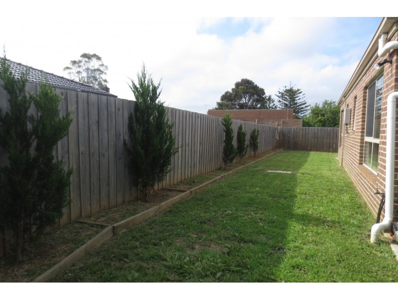 8 Lunn Court, Altona Meadows VIC 3028