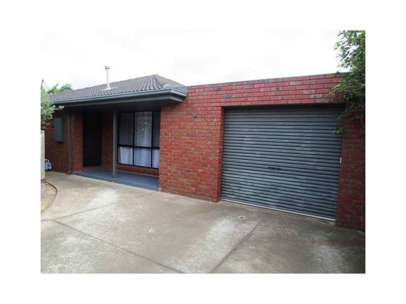 2/157 Queen Street, Altona VIC 3018