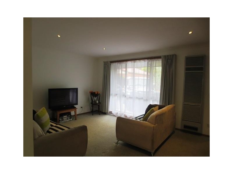 2/157 Queen Street, Altona VIC 3018