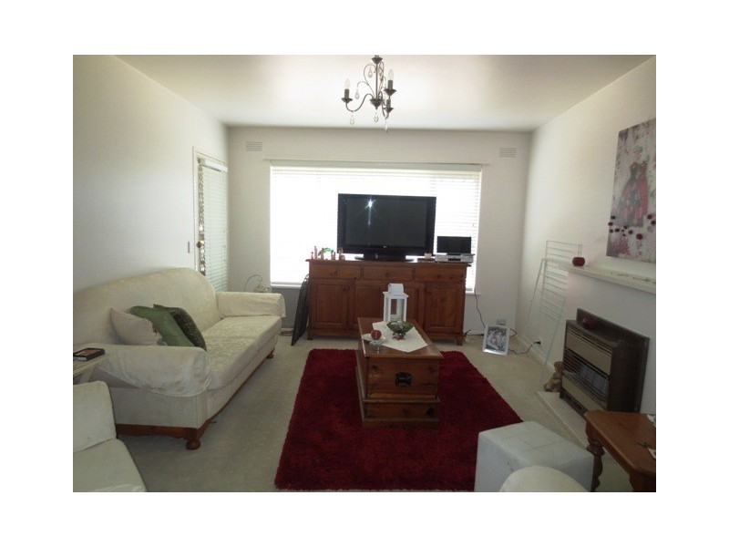 1/83 Railway Street, Altona VIC 3018