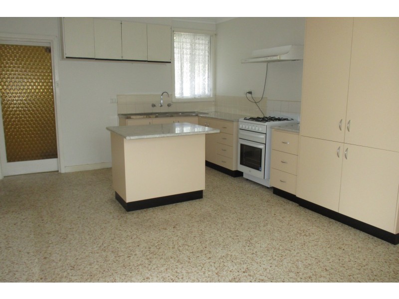 10 Gloucester Court, Seaholme VIC 3018