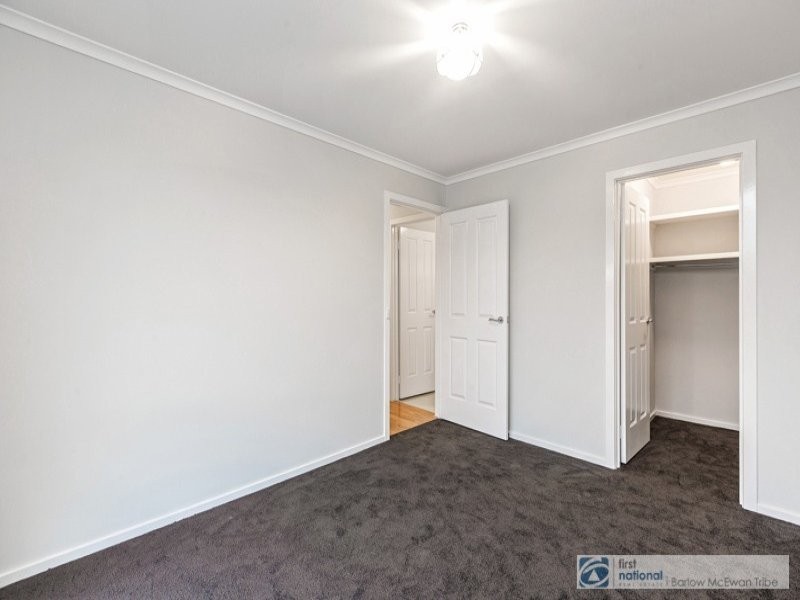 1/9 Dickenson Street, Altona Meadows VIC 3028