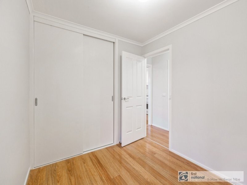 1/9 Dickenson Street, Altona Meadows VIC 3028