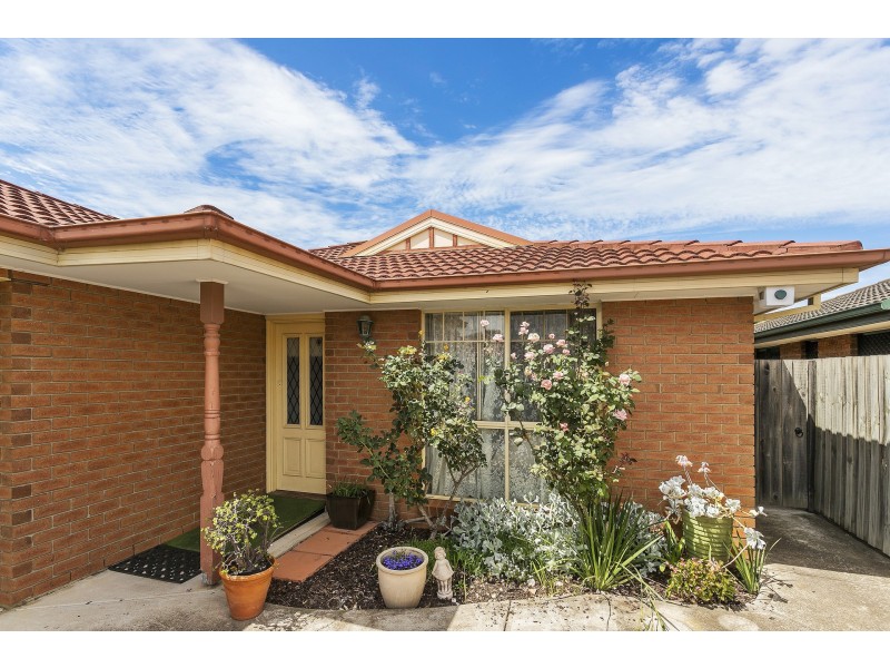 2/5 May Avenue, Altona Meadows VIC 3028