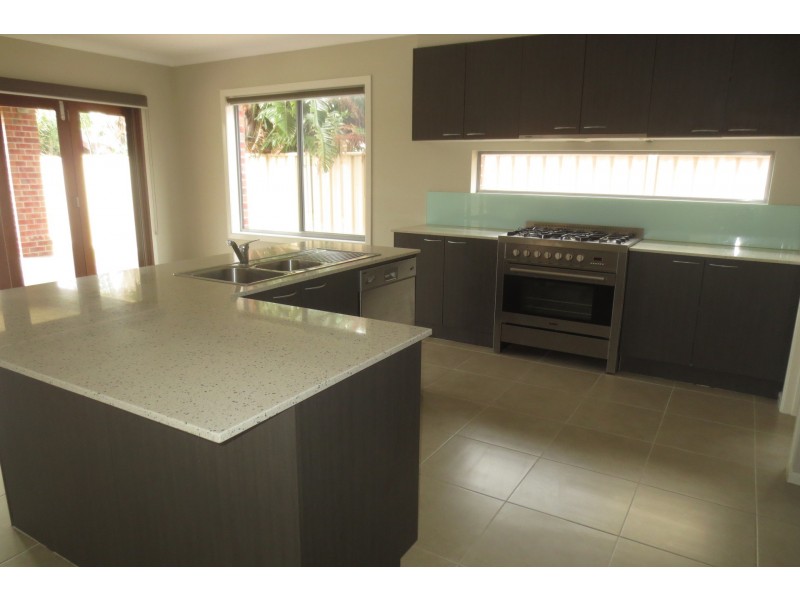 24 Stanley Street, Altona VIC 3018