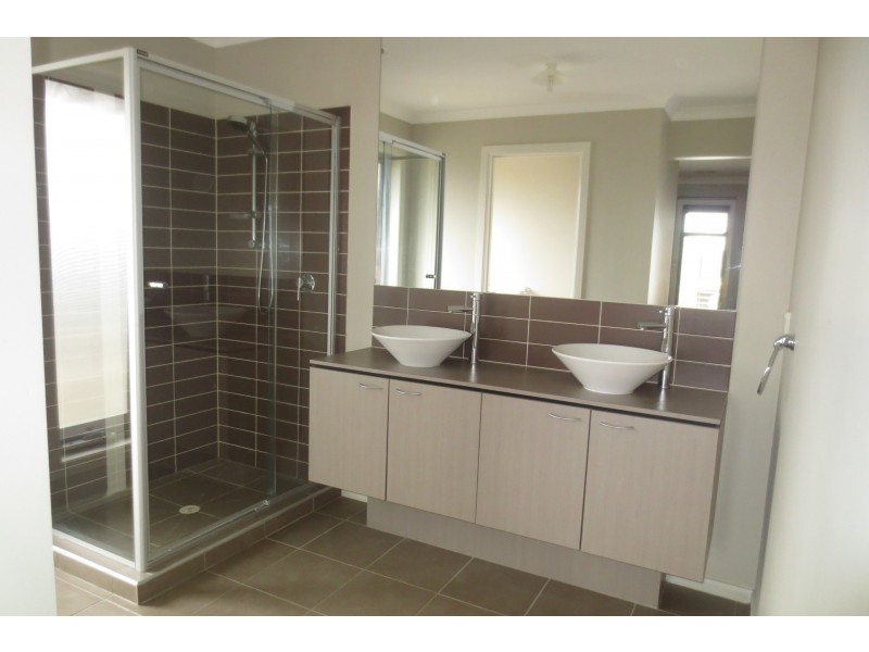 24 Stanley Street, Altona VIC 3018