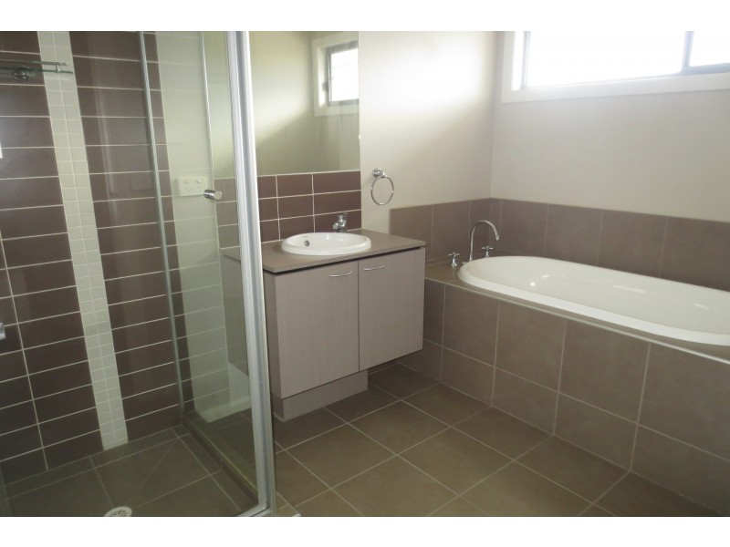 24 Stanley Street, Altona VIC 3018