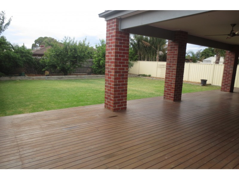 24 Stanley Street, Altona VIC 3018