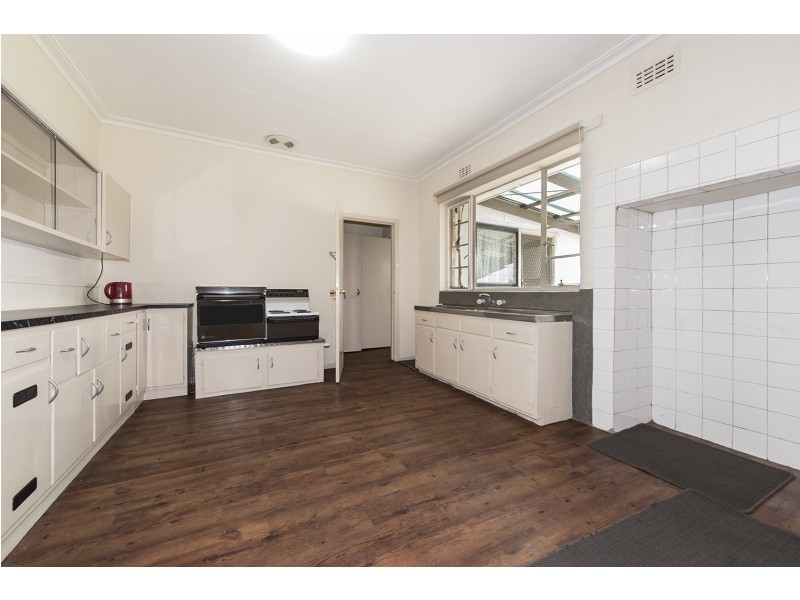 213 Civic Parade, Altona VIC 3018