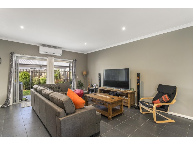 18 Stirling Avenue, Seaholme VIC 3018