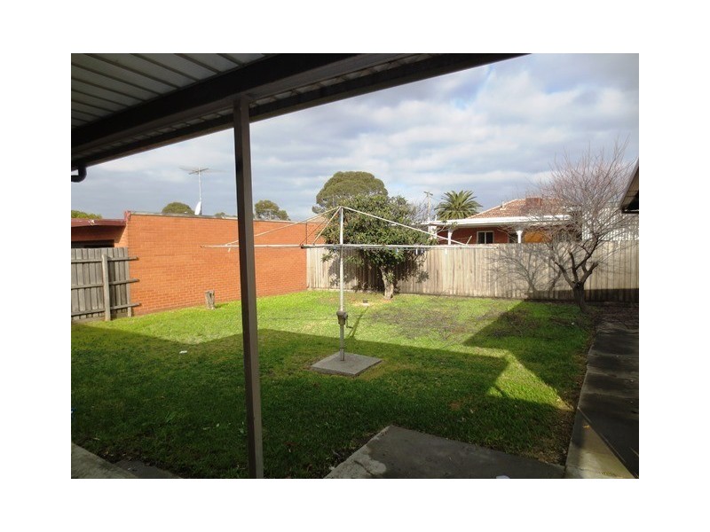 6 Lawrence Court, Altona North VIC 3025