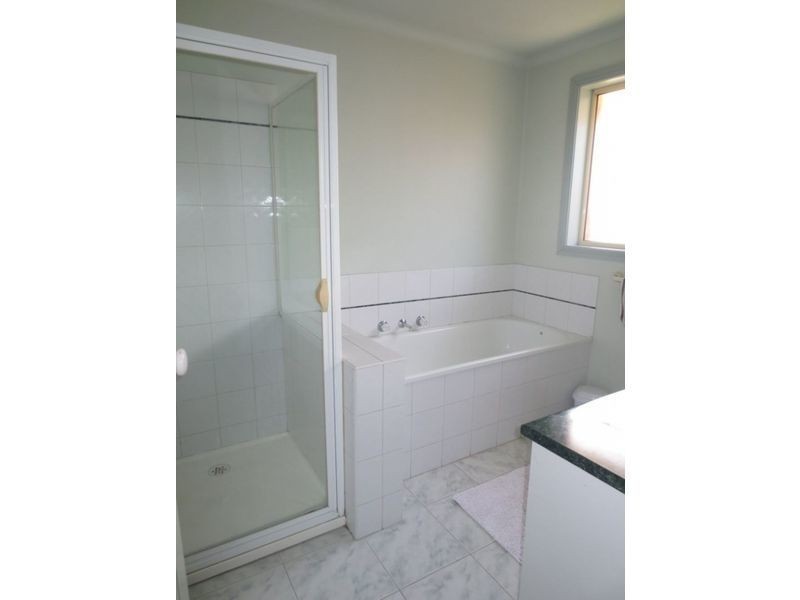 13 Graham Court, Altona Meadows VIC 3028