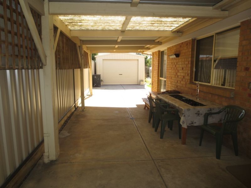 13 Graham Court, Altona Meadows VIC 3028