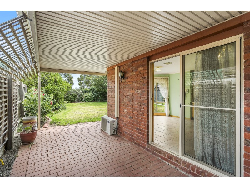 5 Pringle Place, Altona Meadows VIC 3028