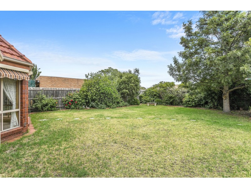 5 Pringle Place, Altona Meadows VIC 3028