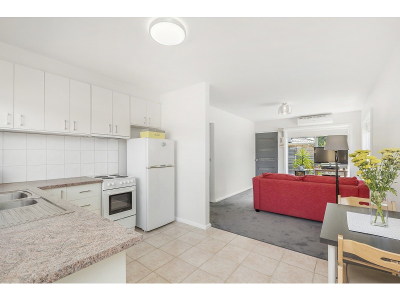 1/14 Jurga Court, Seaholme VIC 3018