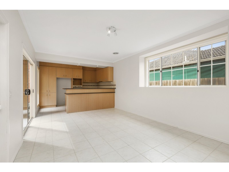 1/34 Bent Street, Altona VIC 3018