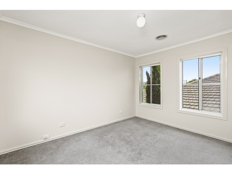 1/34 Bent Street, Altona VIC 3018