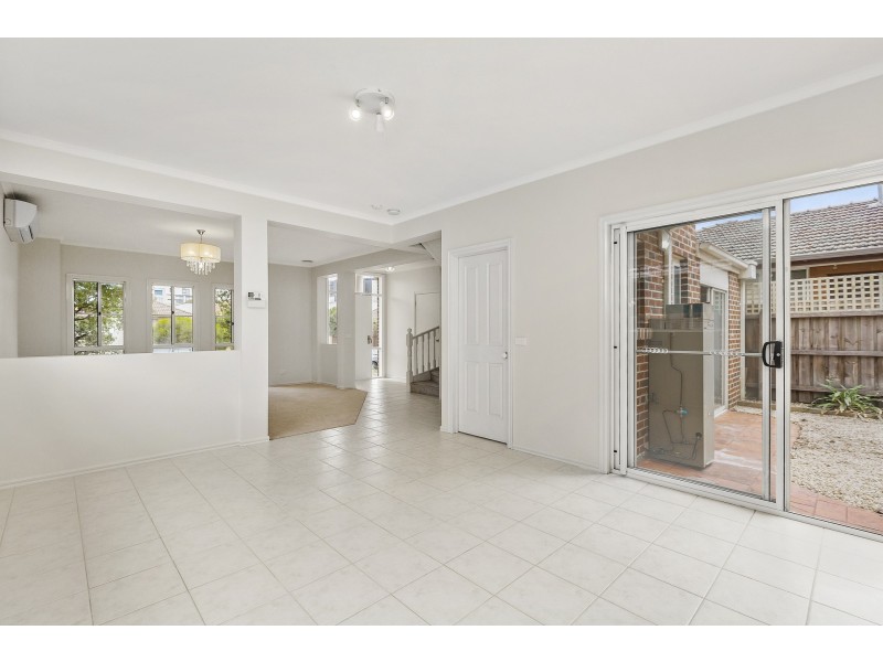 1/34 Bent Street, Altona VIC 3018