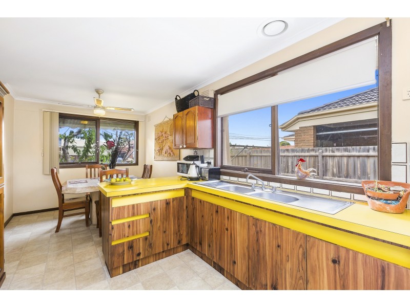 19 Langhorne Street, Altona Meadows VIC 3028