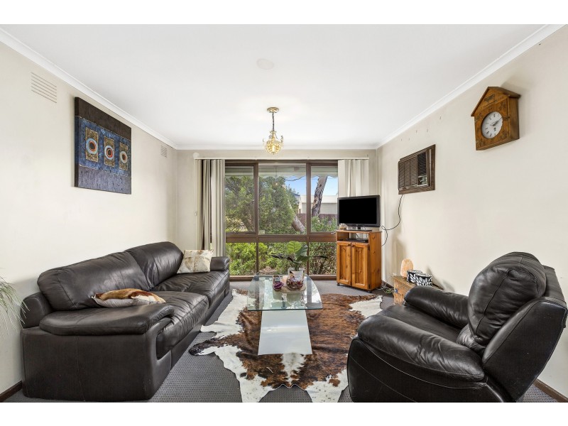 19 Langhorne Street, Altona Meadows VIC 3028