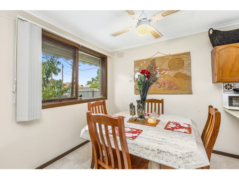 19 Langhorne Street, Altona Meadows VIC 3028