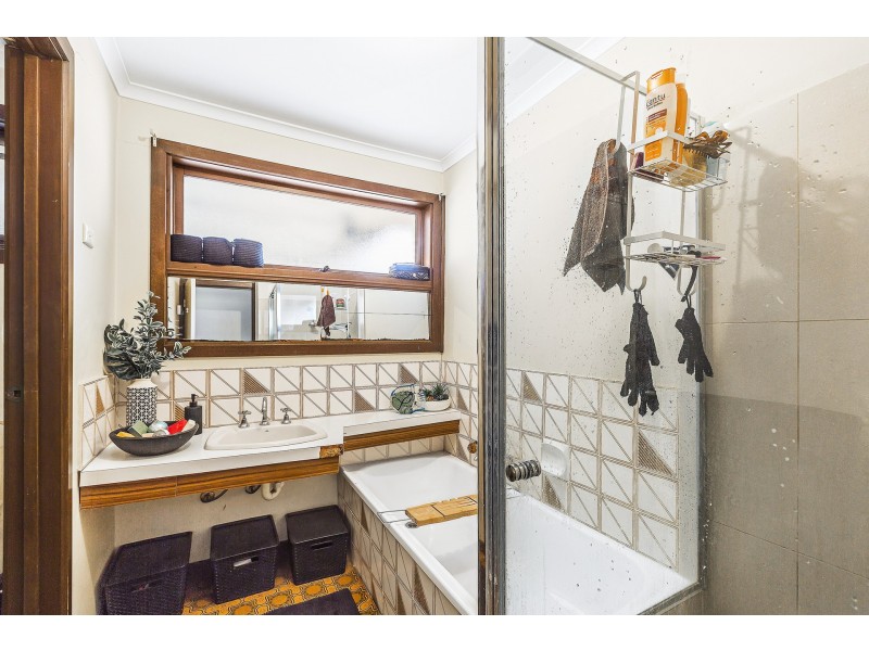 19 Langhorne Street, Altona Meadows VIC 3028