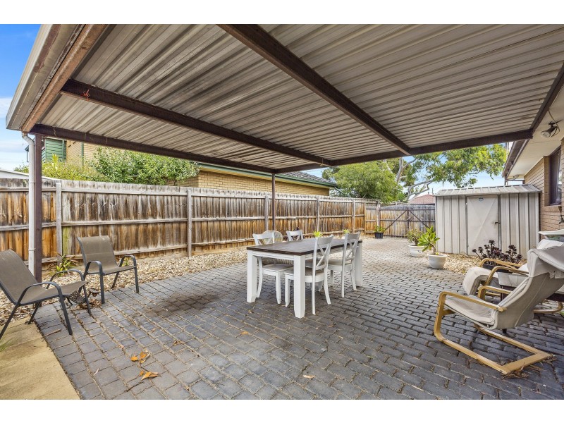 19 Langhorne Street, Altona Meadows VIC 3028