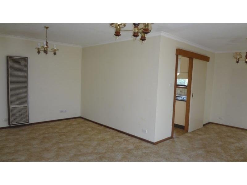 2 McGowan Court, Altona Meadows VIC 3028