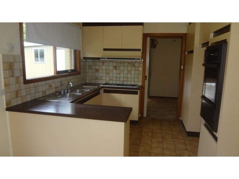 2 McGowan Court, Altona Meadows VIC 3028