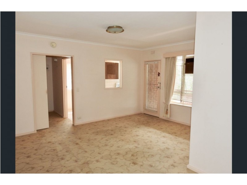 10/83 Railway Street North, Altona VIC 3018