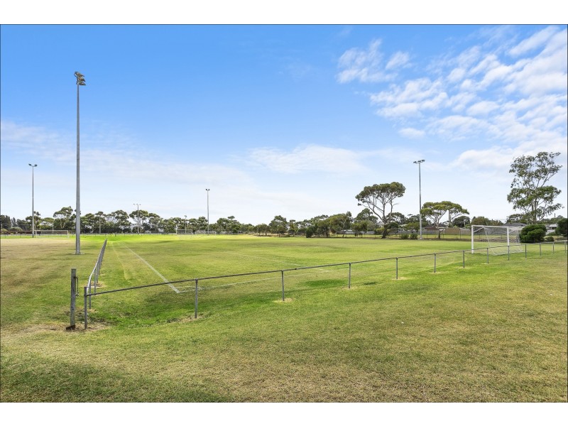 25 Stirling Avenue, Seaholme VIC 3018