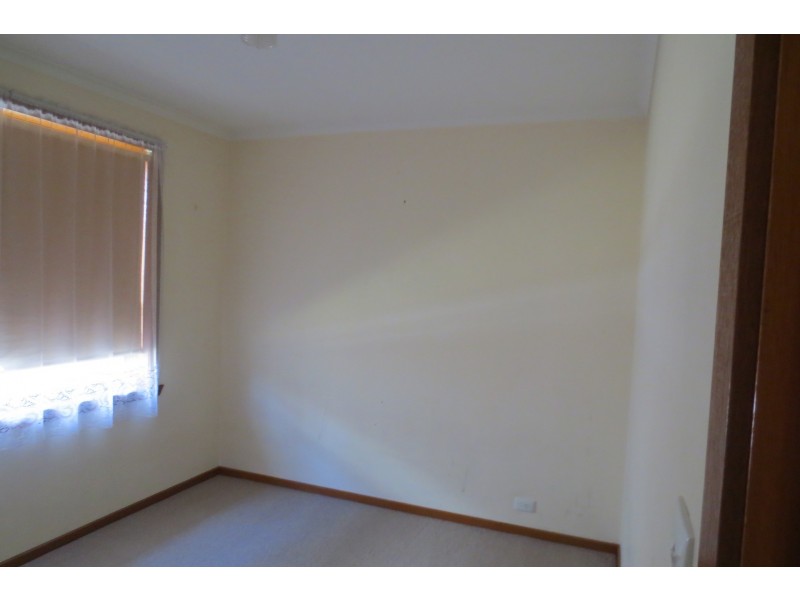 1/4-6 Bracken Grove, Altona VIC 3018