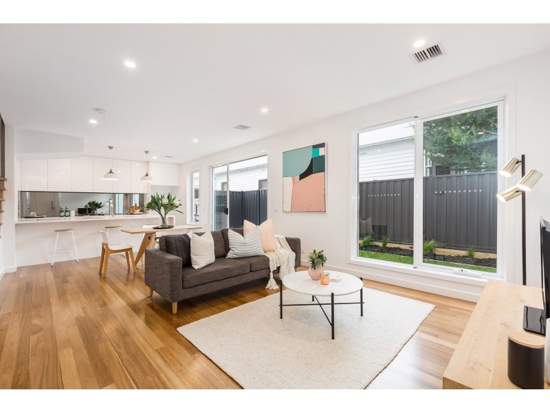 21b Rayner Street, Altona VIC 3018