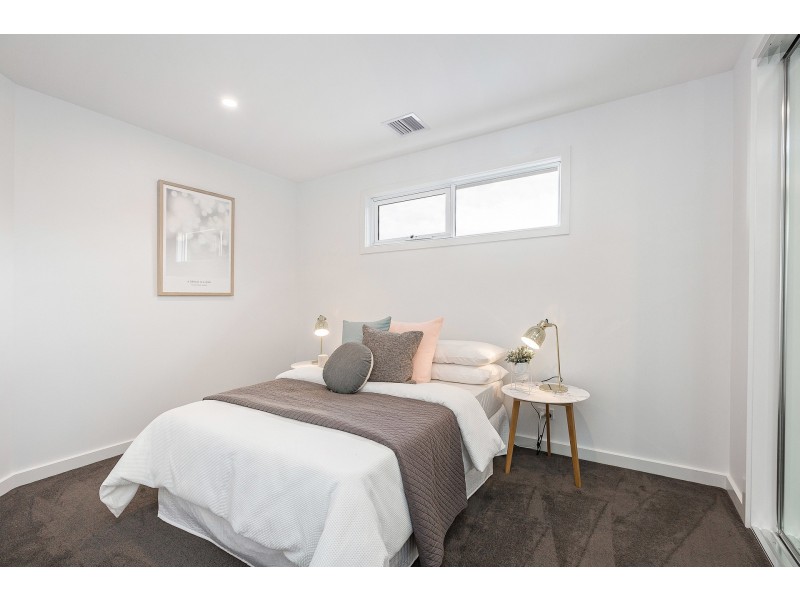 21b Rayner Street, Altona VIC 3018