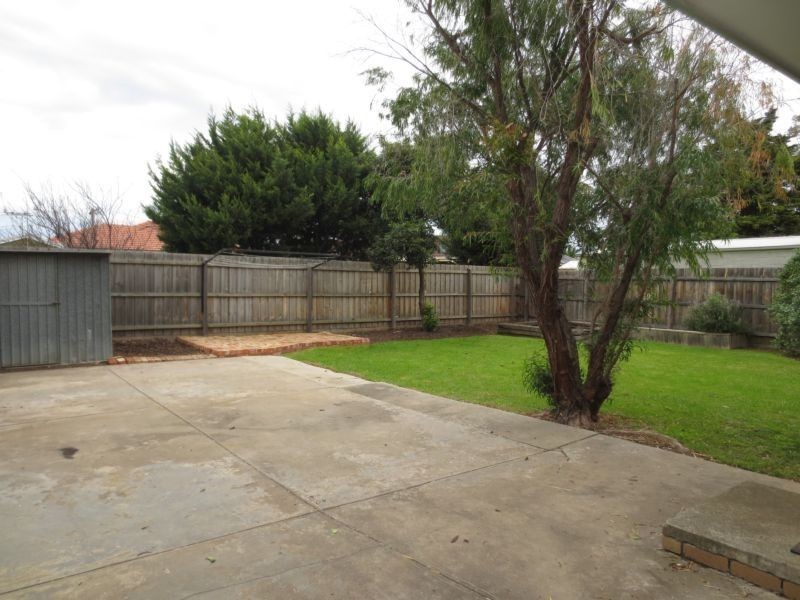 19 Kearney Avenue, Altona VIC 3018