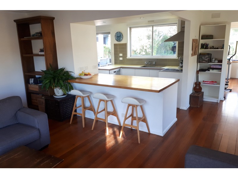 11 Cobham Street, Altona VIC 3018