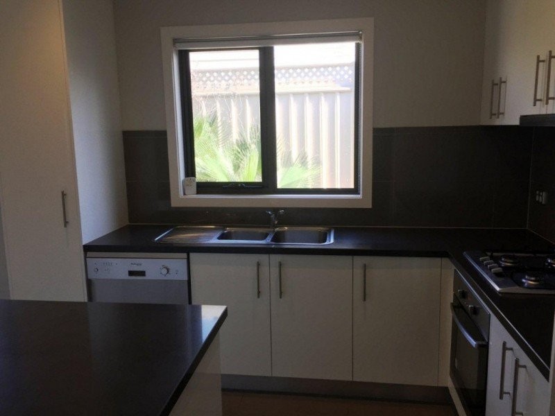 4/37 Wren Street, Altona VIC 3018