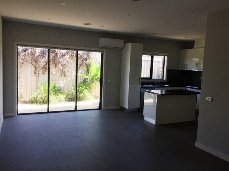 4/37 Wren Street, Altona VIC 3018